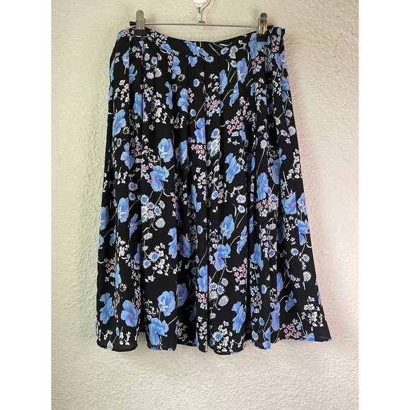 Talbots Floral Print Midi Skirt Blue Flowers Black Casual Size 8‎ - Picture 1 of 4